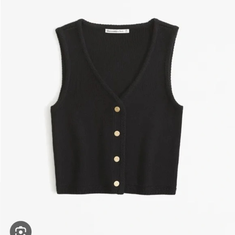 Black Buttoned Knit Vest